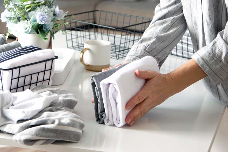 Laundry Room Folding